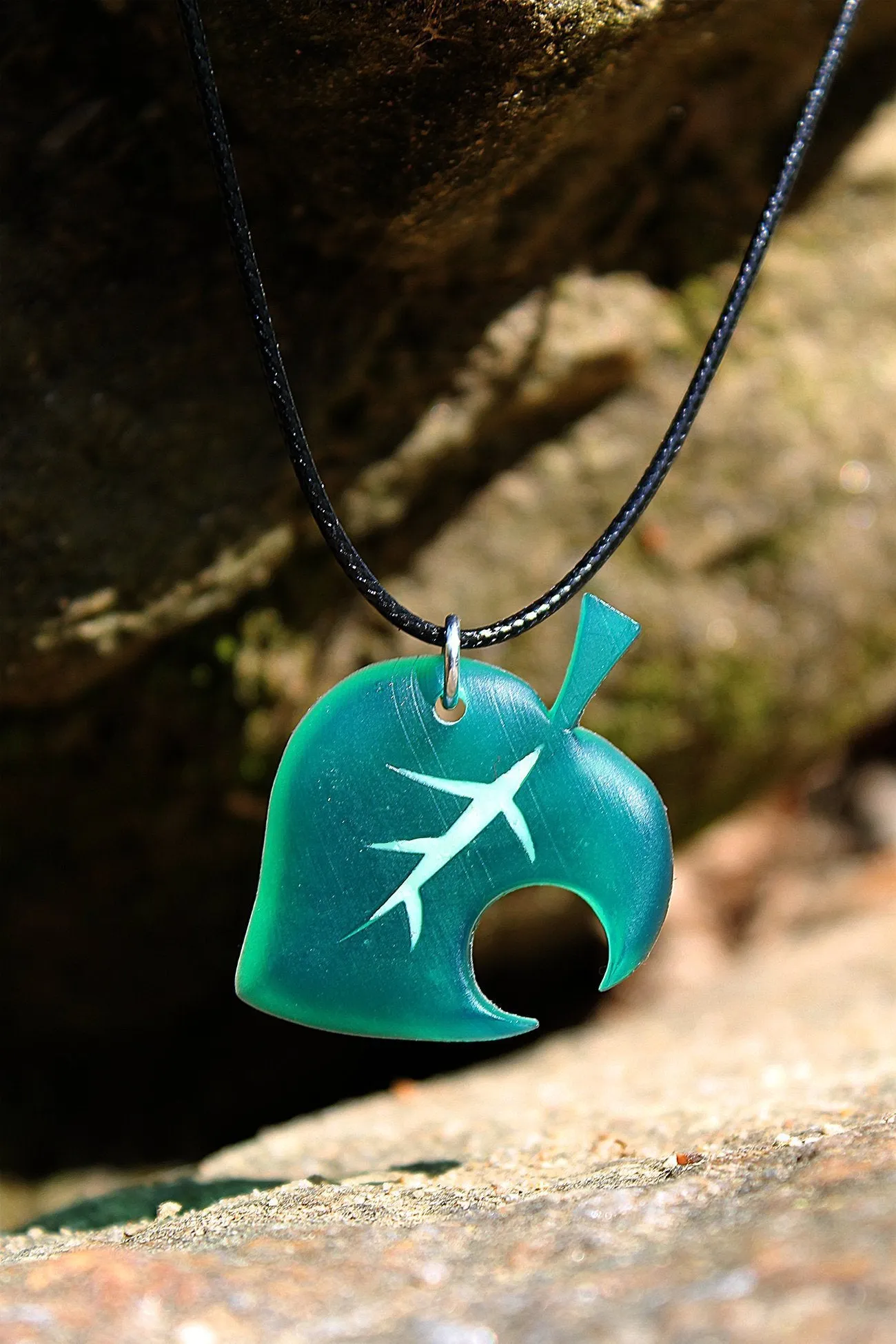 Glow Leaf Keychain / Necklace - Animal Crossing