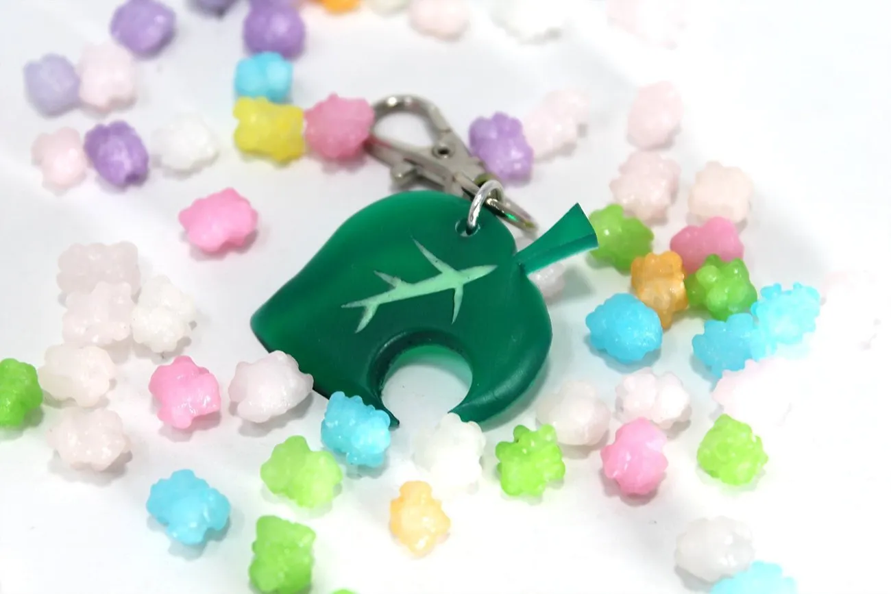 Glow Leaf Keychain / Necklace - Animal Crossing