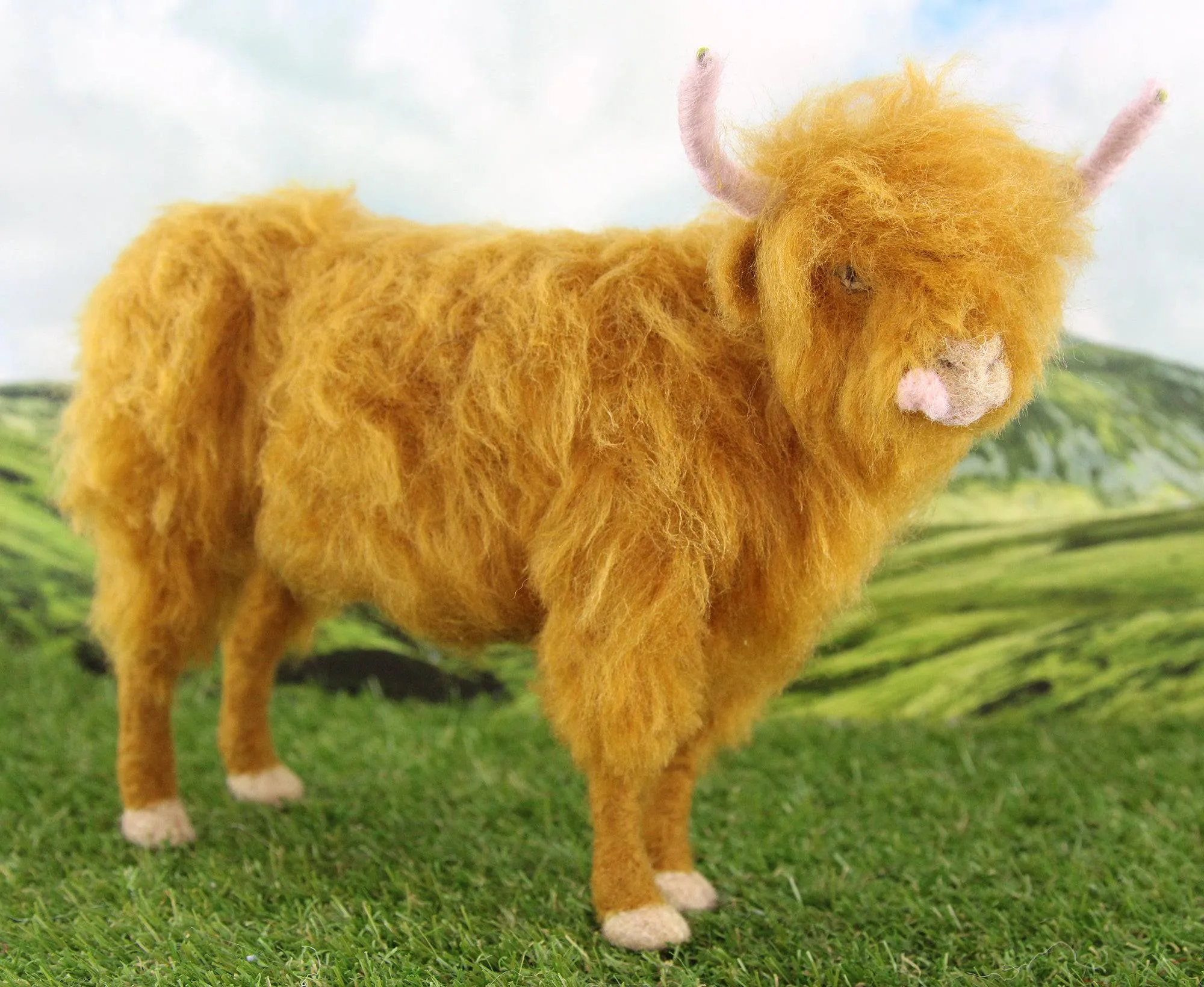 Hamish The Highland Cow  | Needle Felting Kit