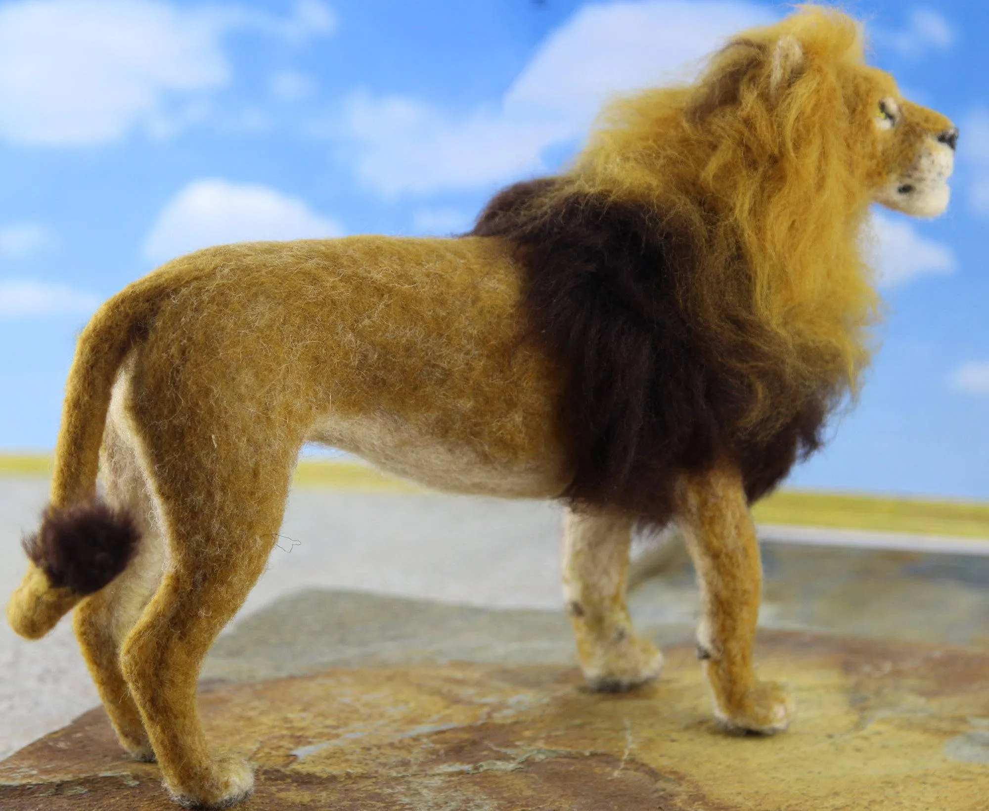 Lewie The Lion  | Needle Felting Kit