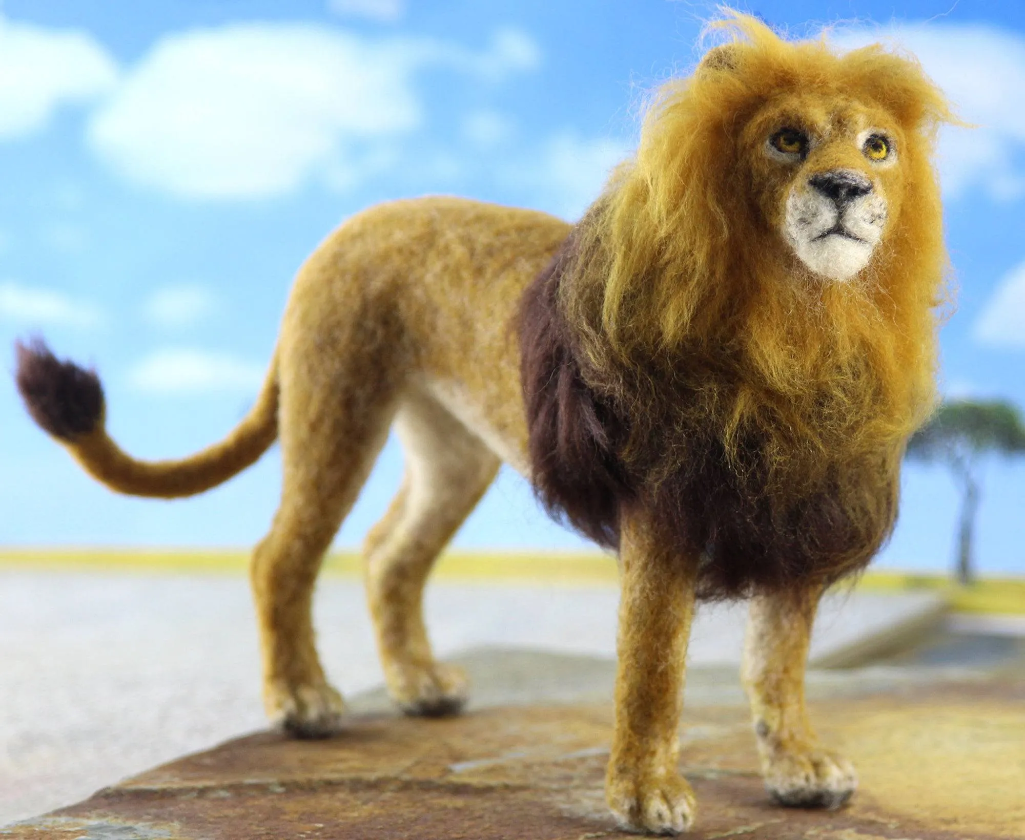 Lewie The Lion  | Needle Felting Kit