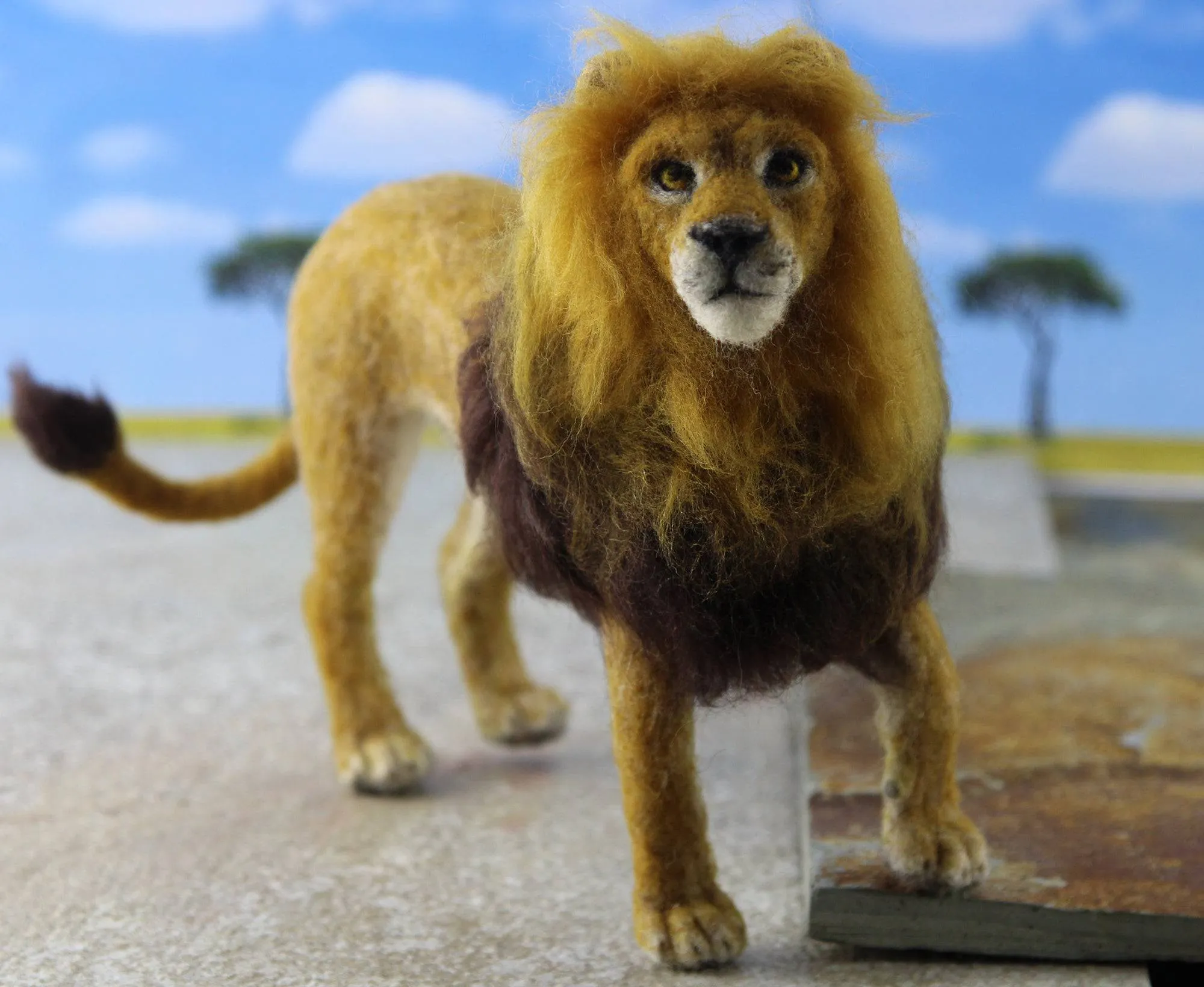 Lewie The Lion  | Needle Felting Kit