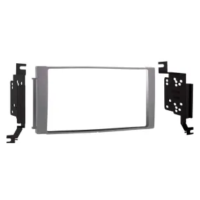 Metra 95-7325S Double DIN Dash Kit for select 2007-2012 Hyundai Santa Fe - Silver