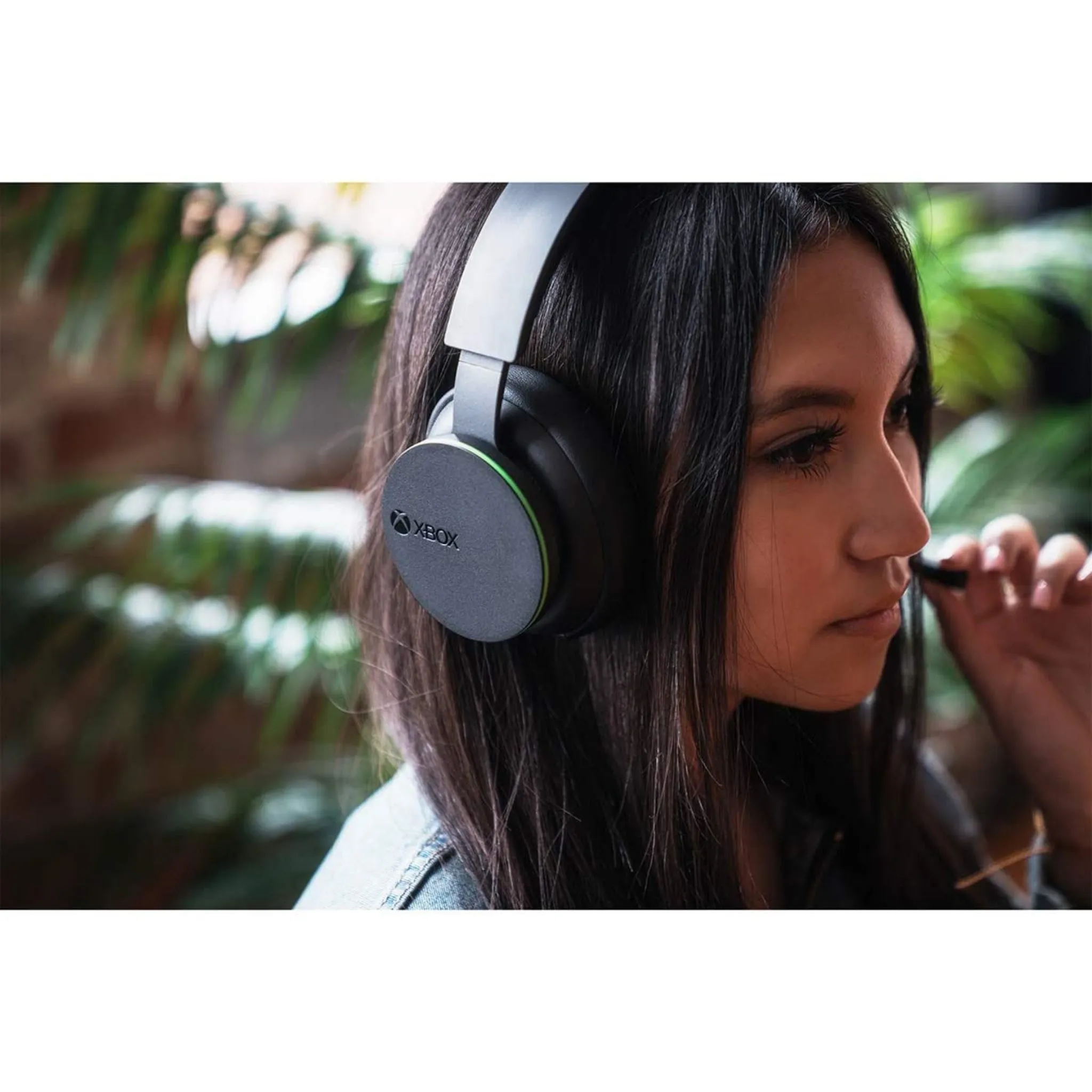 Microsoft Xbox Wireless Headset for Xbox Series X|S, Xbox One, and Windows 10 Devices