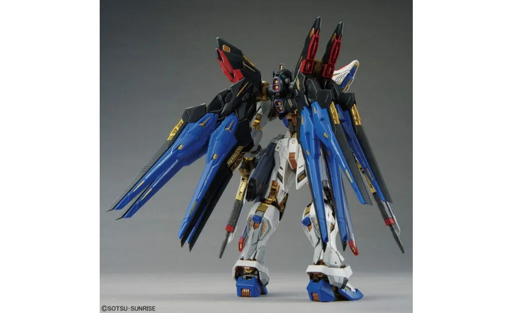 Strike Freedom Gundam MGEX Model Kit - Gundam SEED