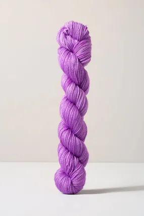 Urth Yarns 16 Fingering | P 100