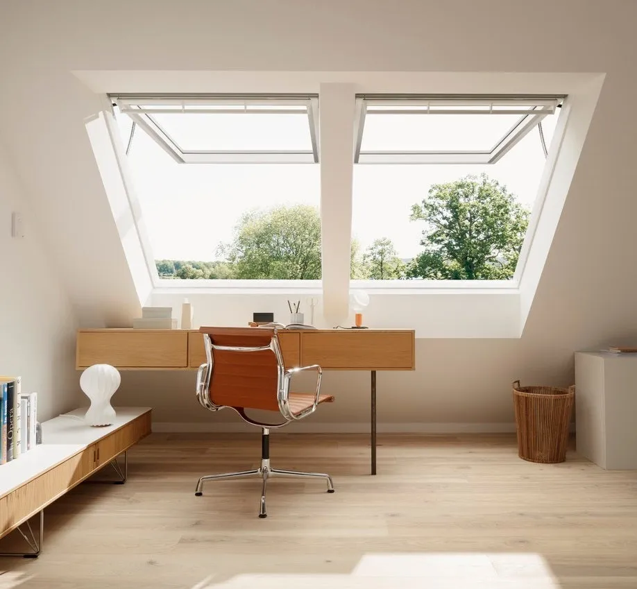 VELUX GPU SK08 006621U Top-Hung Triple Glazed INTEGRA® Electric Window (114 x 140 cm)
