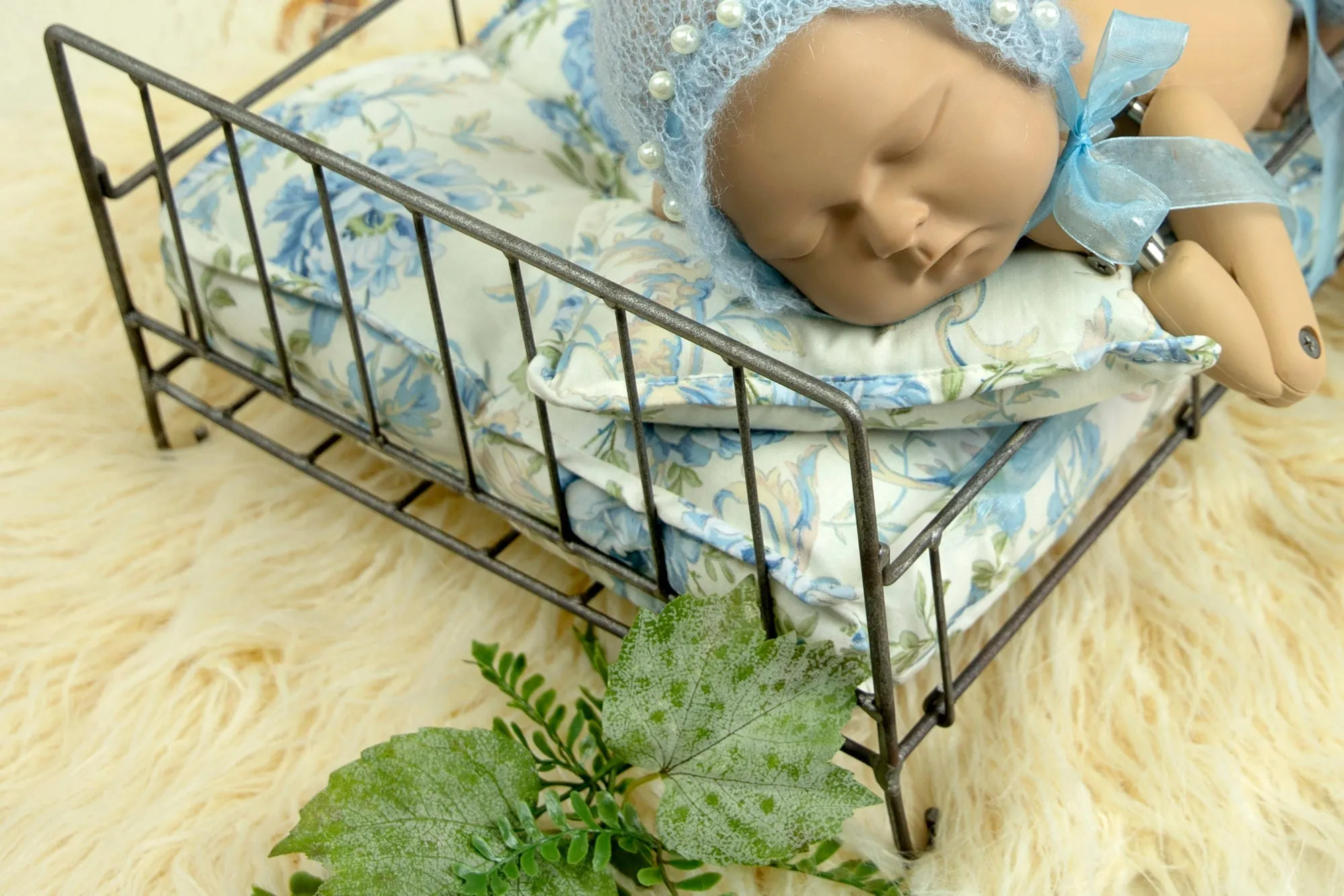 Vintage Wire Bed - Unpolished